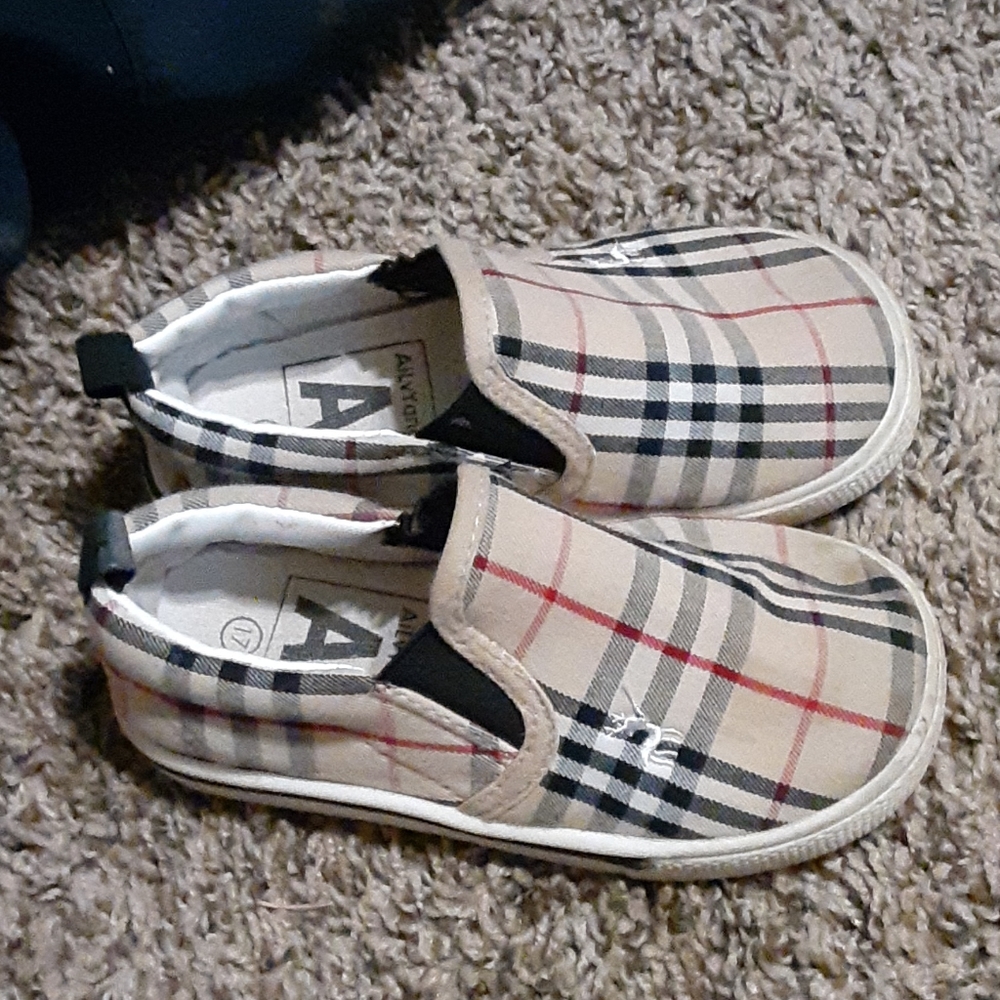 Toddler shoes
